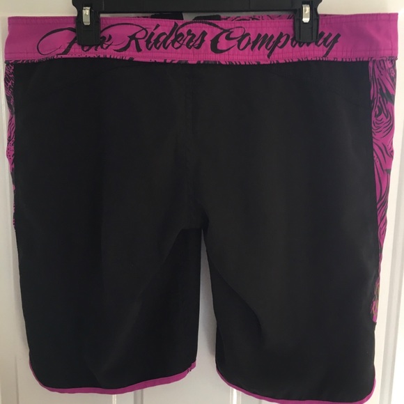 ⭐️Ladies Fox Racing Board Shorts - Picture 4 of 6